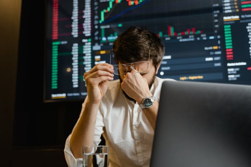 Bitcoin Investment: Strategies & Risk Management Guide
